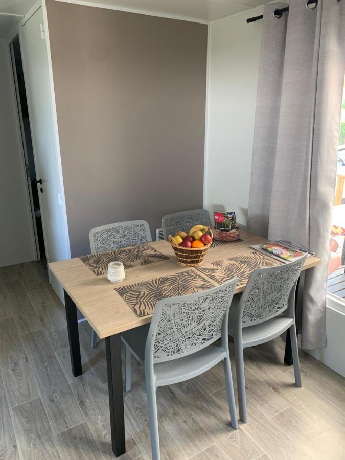 Le Mobilhome De Evelyne Et Serge Lit et Mixe Bagian luar foto